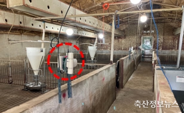 양돈장에 설치된 환경센서