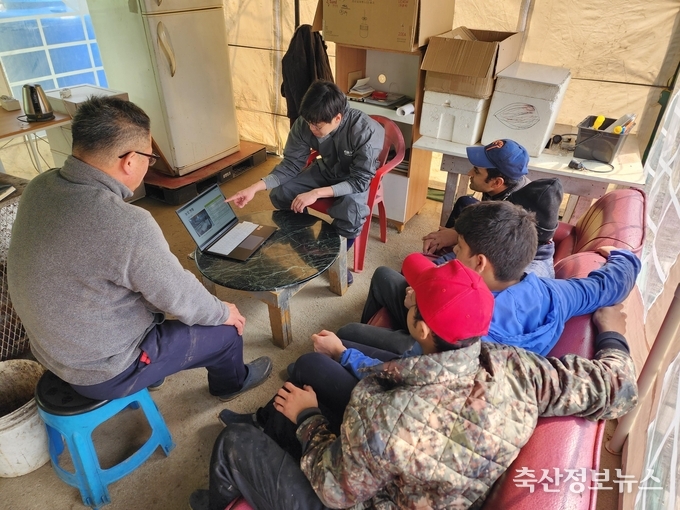 고객농장 현장 점검 및 사랑방 세미나 진행